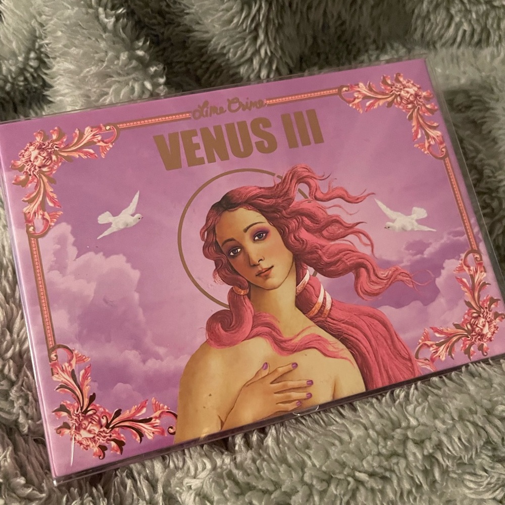 Venus III eyeshadow palette